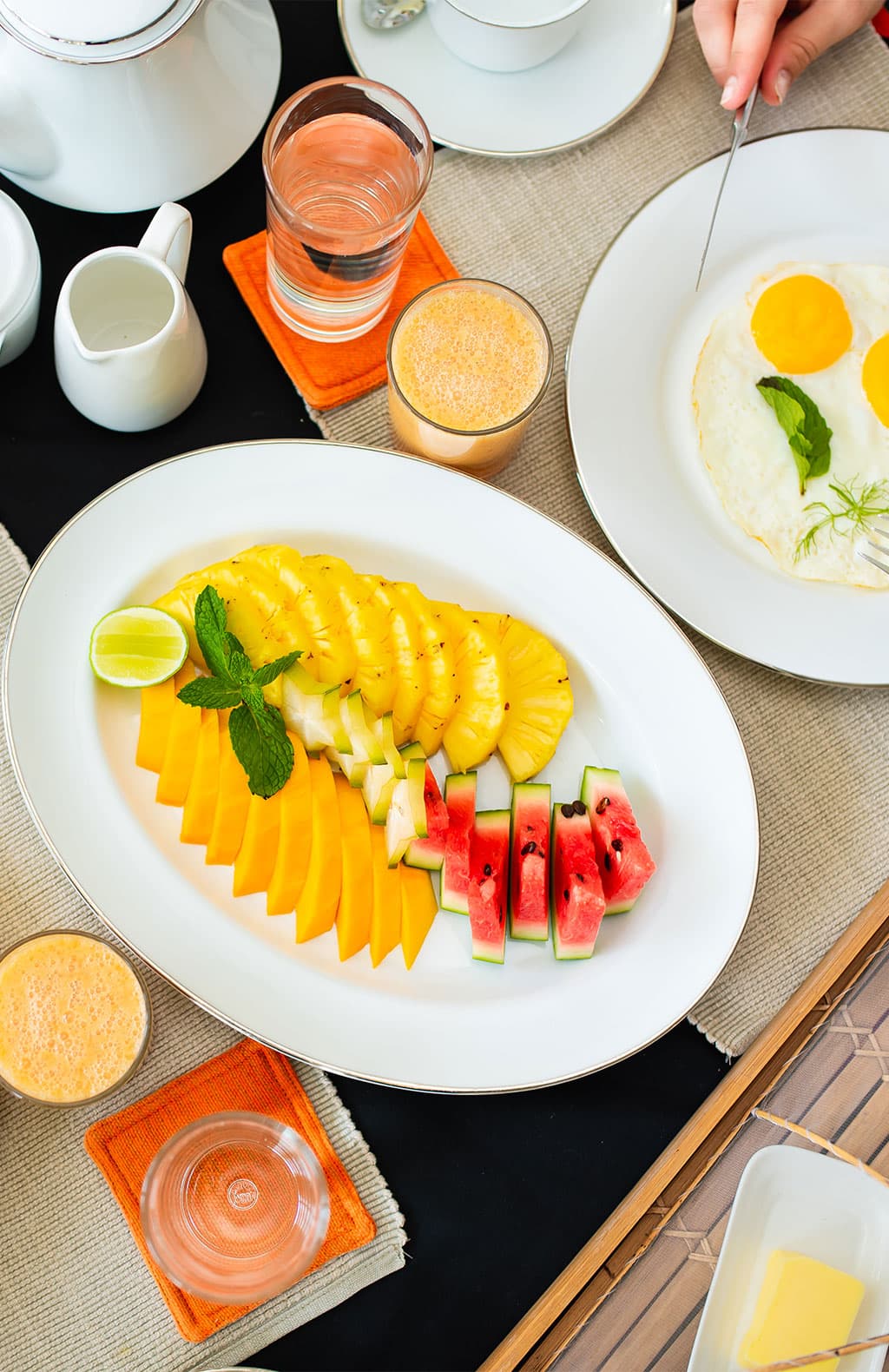 Essen in der Tropical House Jungleside Villa, Hikkaduwa, Sri Lanka