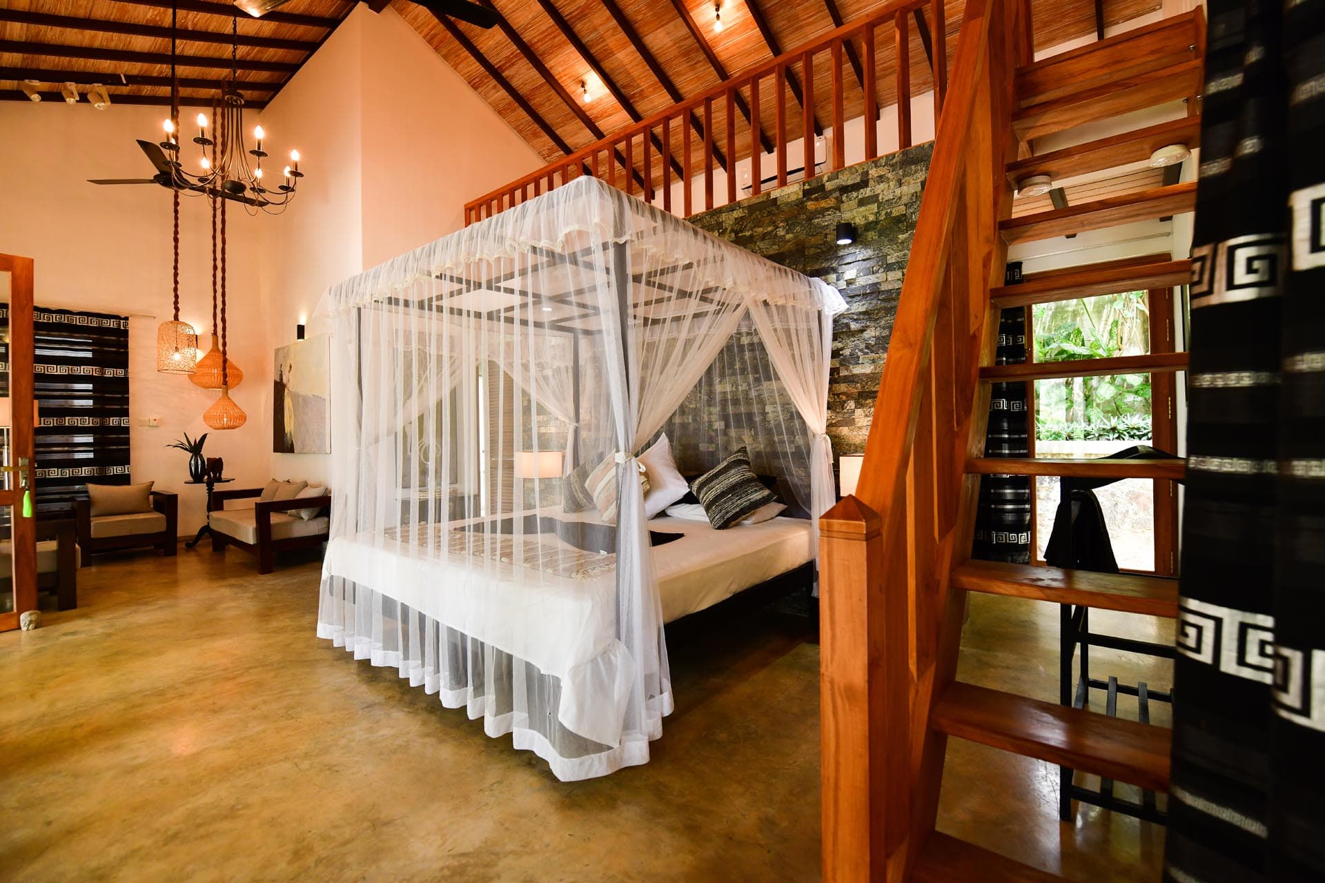 best rooms in hikkaduwa, Sri Lanka. spacious admiral suite at Tropical House Jungleside VIlla - suite interior
