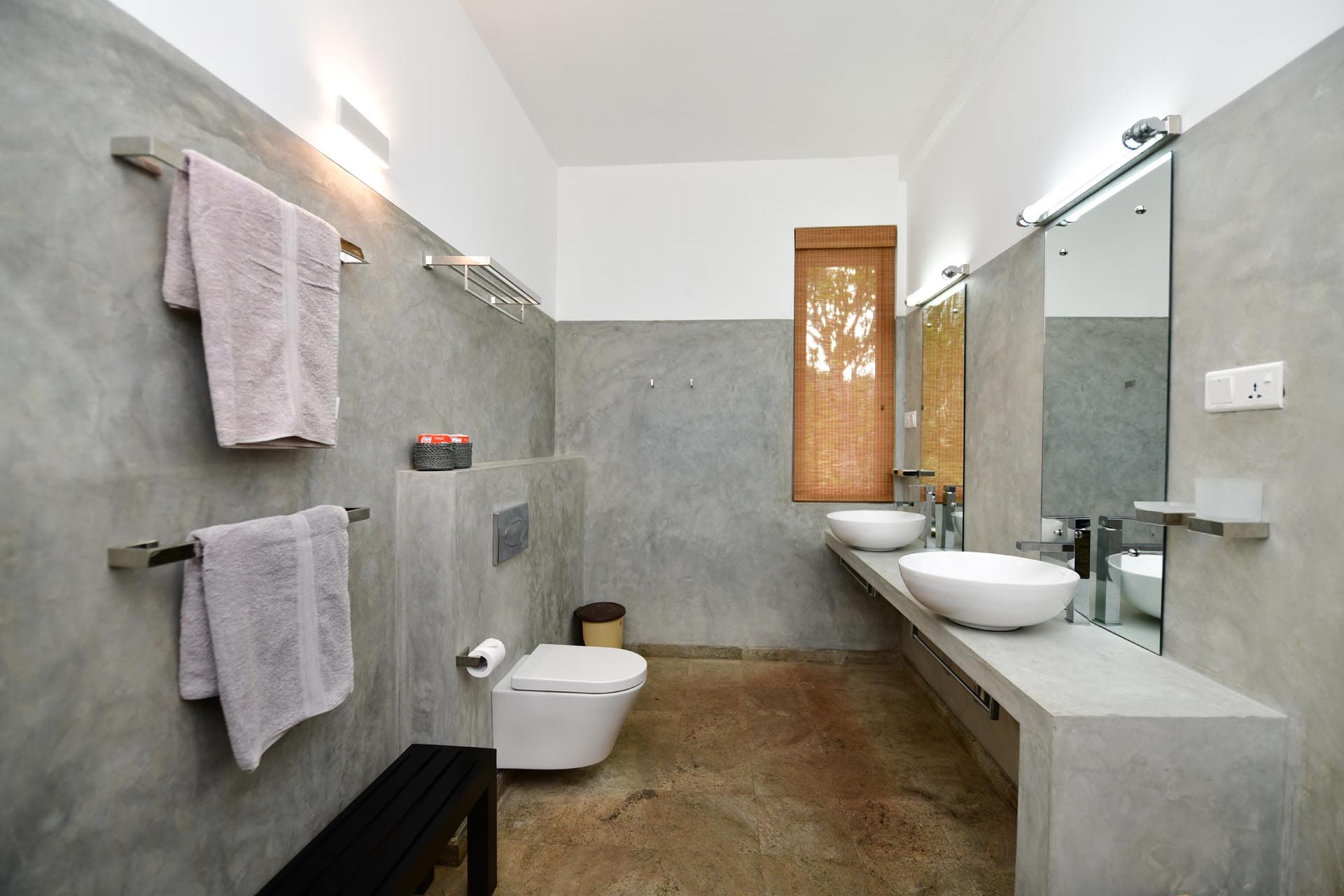 Die besten Zimmer in Hikkaduwa, Sri Lanka. Geräumiges Landmark-Zimmer im Tropical House Jungleside VIlla – Badezimmer