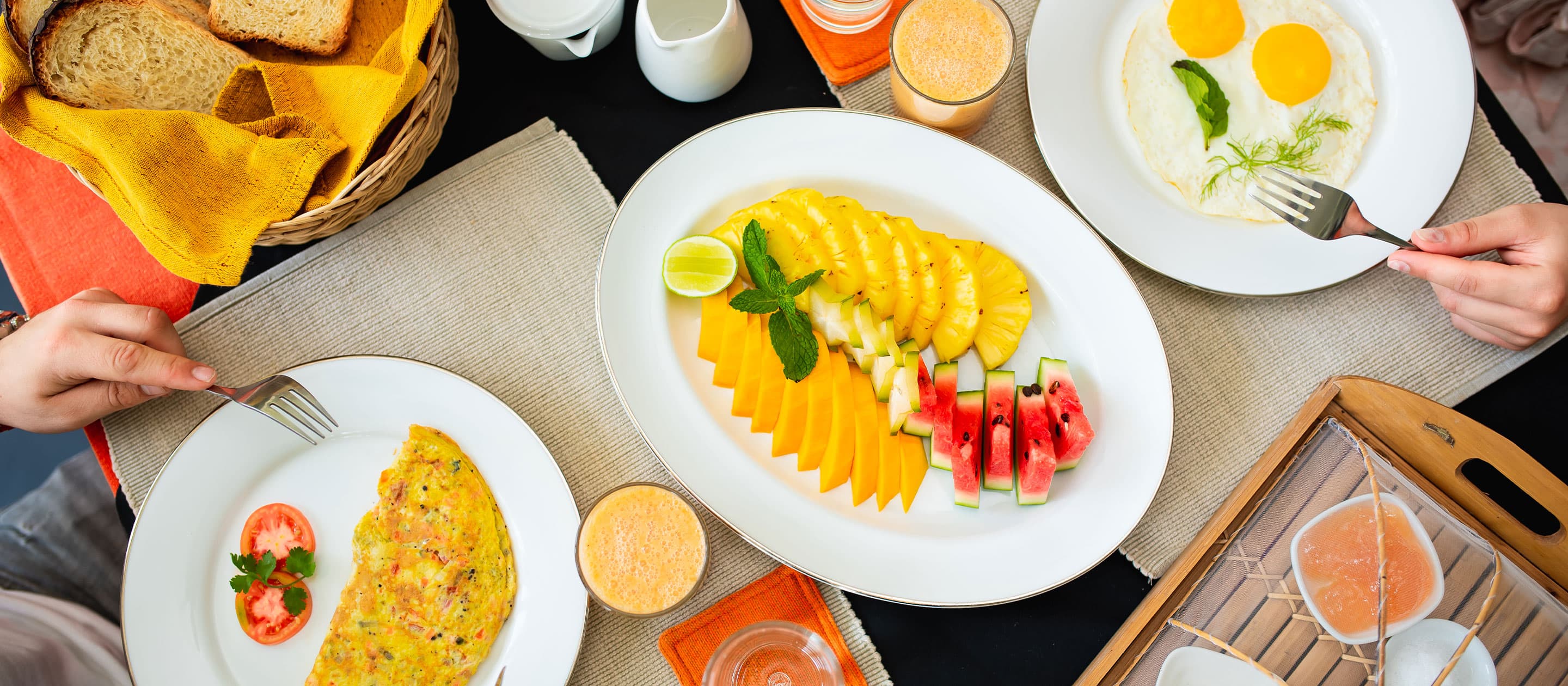 Dining in Tropical House Jungleside Villa, Hikkaduwa, Sri Lanka